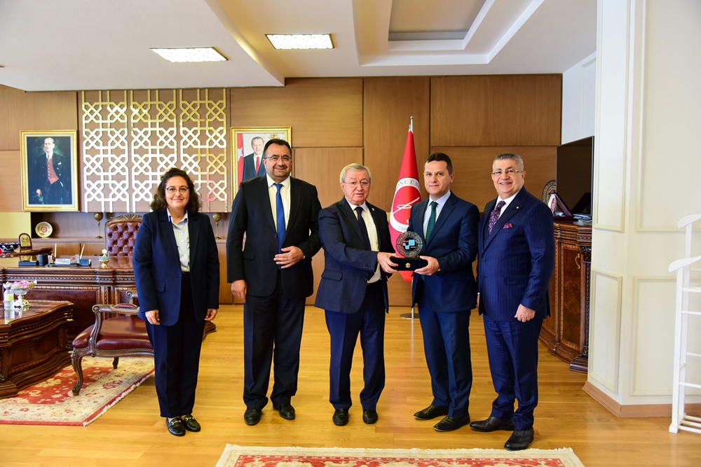 Dünya Yerel Yönetim ve Demokrasi Akademisi Vakfı (WALD) ve Birleşmiş Kentler ve Yerel Yönetimler Orta Doğu ve Batı Asya Bölge Teşkilatı'ndan (UCLG-MEWA) Rektörümüze ve Dekanımıza Ziyaret
